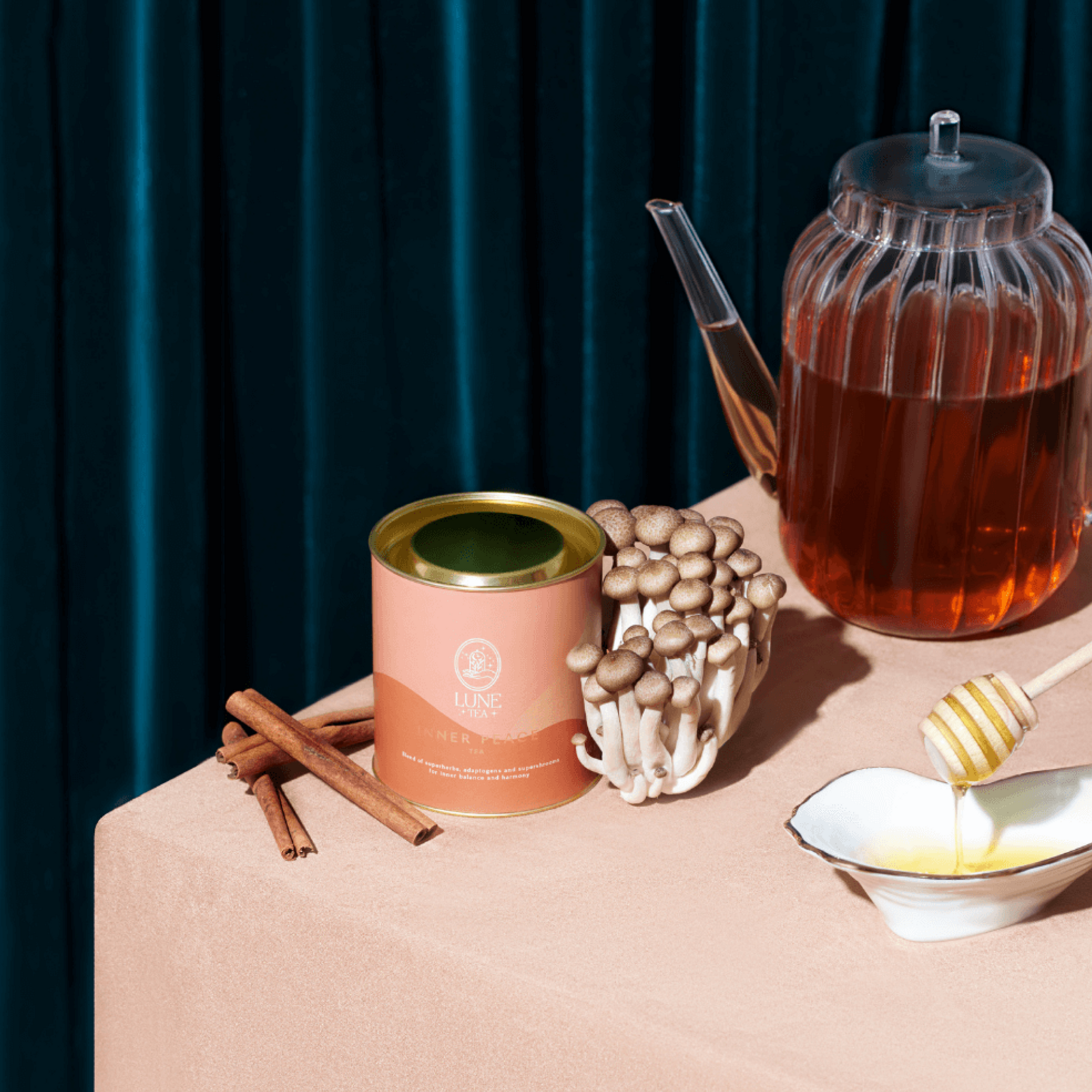 Magia ukryta w lesie — wszystko, co warto wiedzieć o grzybach adaptogennych w herbacie i nie tylko