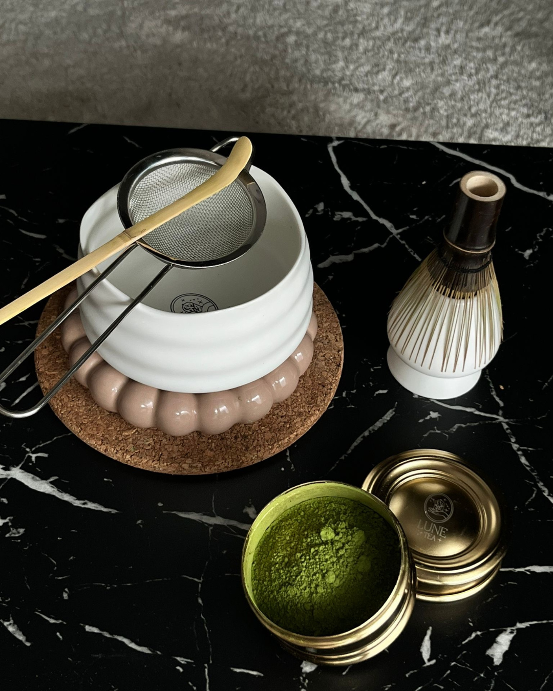 Ceramiczny zestaw do matchy - matchawan i podstawka pod chasen