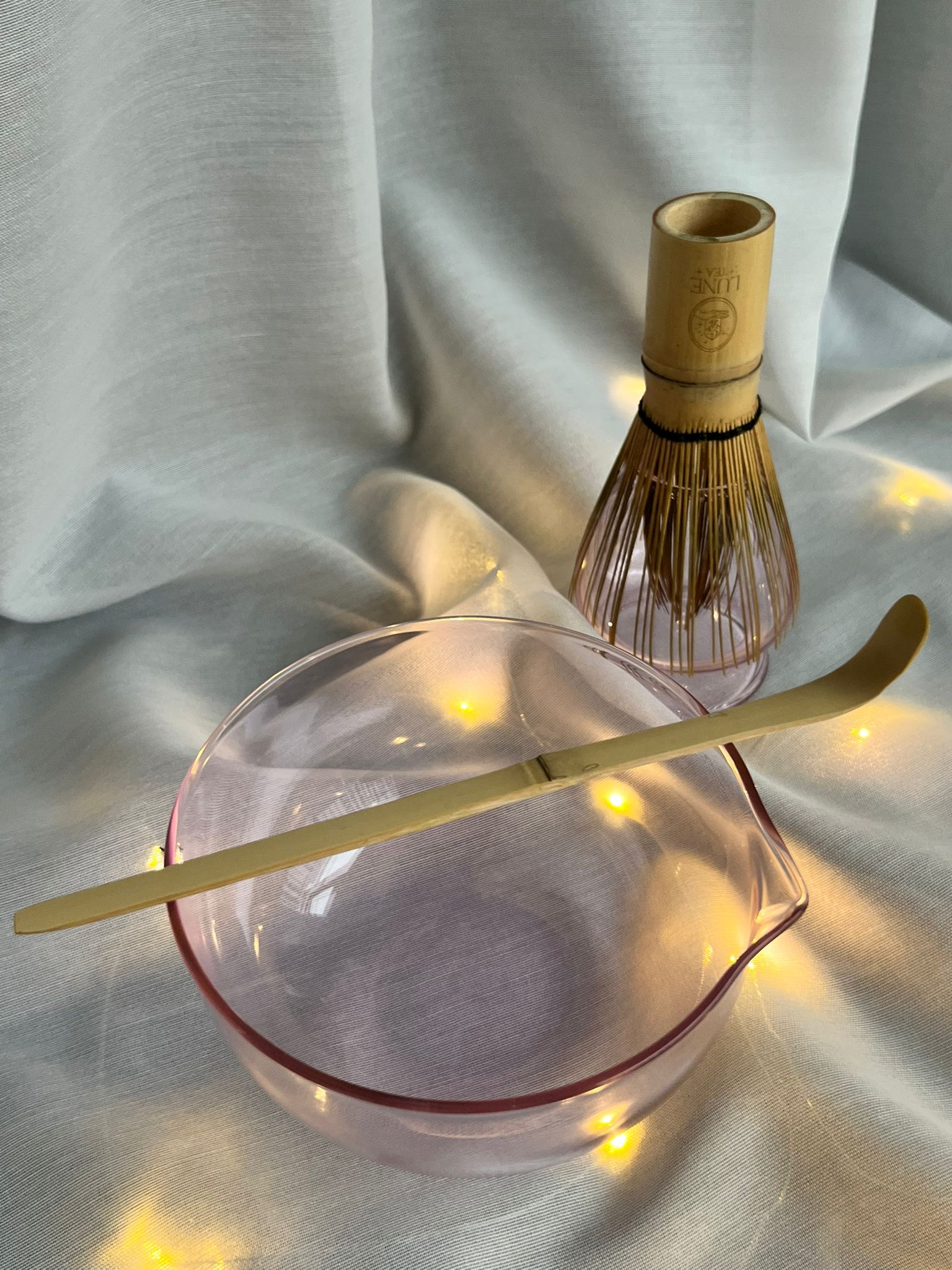 Rózowy zestaw do matchy - szklany matchawan i podstawka pod chasen